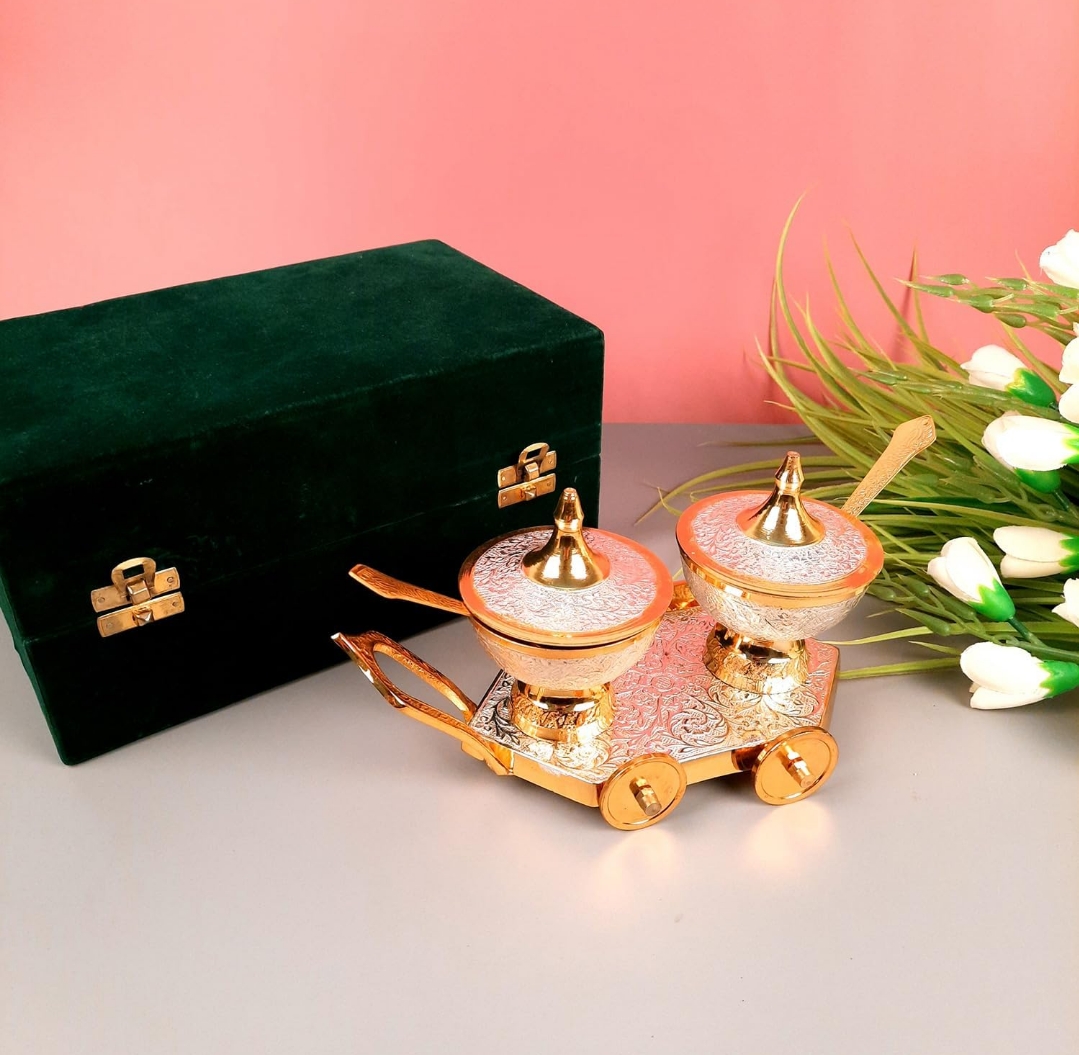 natural and artistic